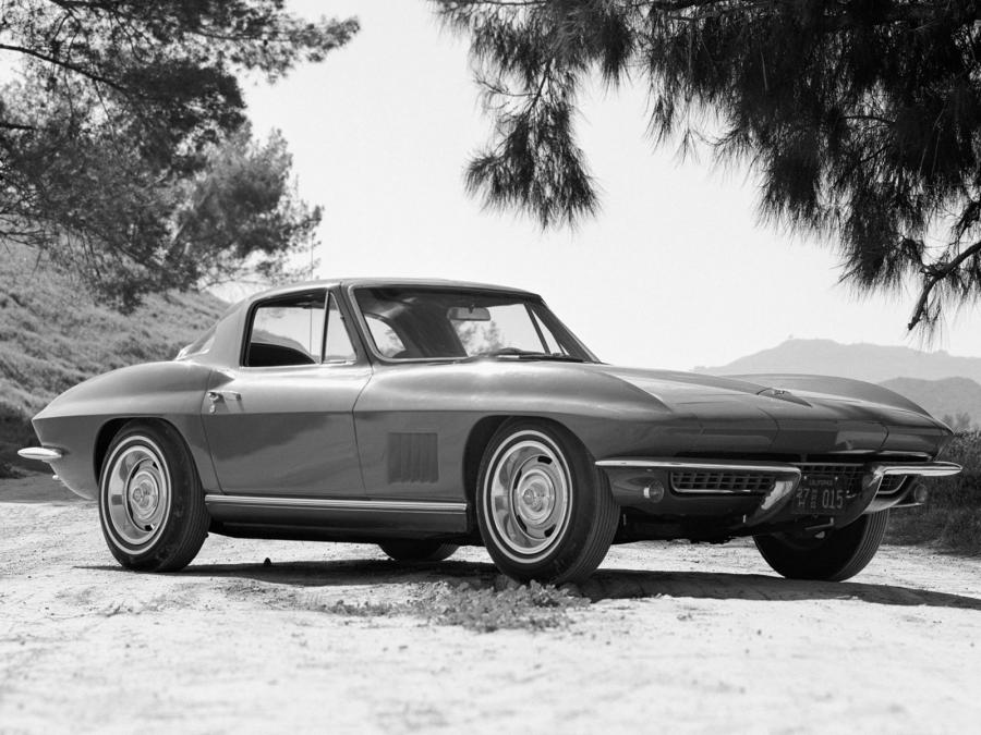  Chevrolet Corvette Stingray 1967 года  (фото 26 из 26)